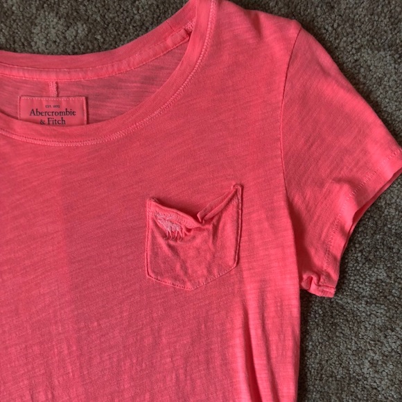 Tee - Picture 2 of 4